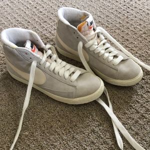 Nike vintage style grey high tops